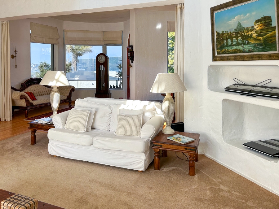 5 Bedroom Property for Sale in Heuwelkruin Western Cape